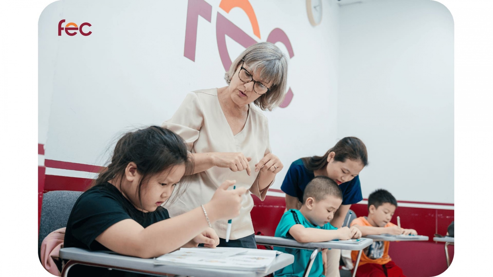 Khóa học Shooting Stars tại FEC