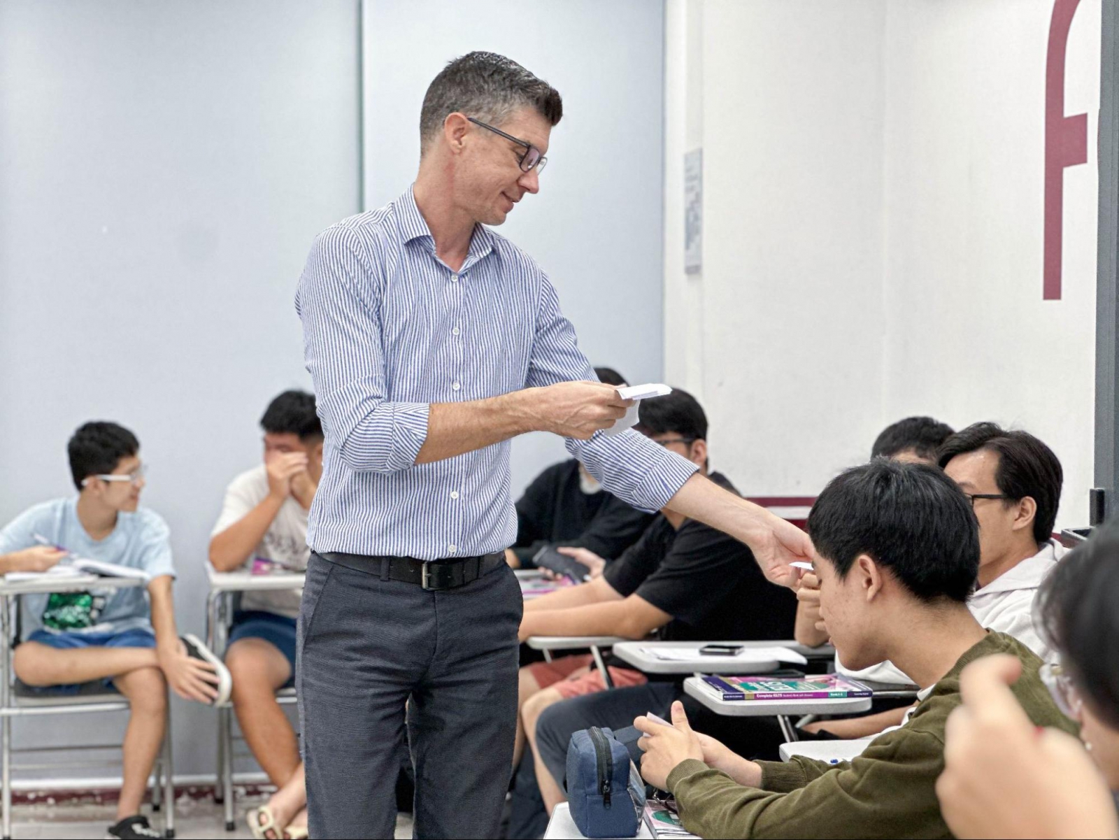 Trung tâm Anh Ngữ FEC - Giáo dục từ trái tim